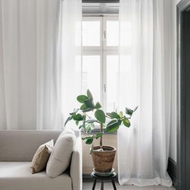 Få hjälp att sy tunna gardiner till ditt hem eller företag