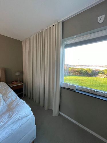 Hotell i Göteborg som installerat sammetsgardiner