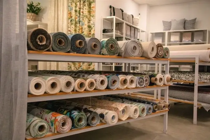 Stort utbud av tyger i vår tygbutik i Göteborg Centrum